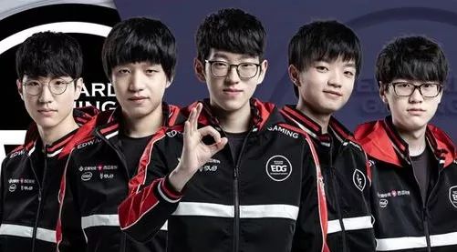 相比年轻的 相比年轻的