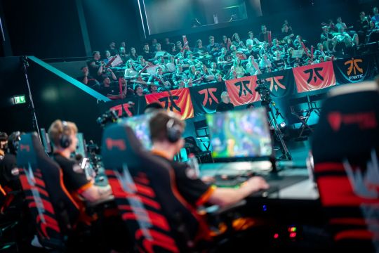 欧洲杯中更 欧洲杯中更